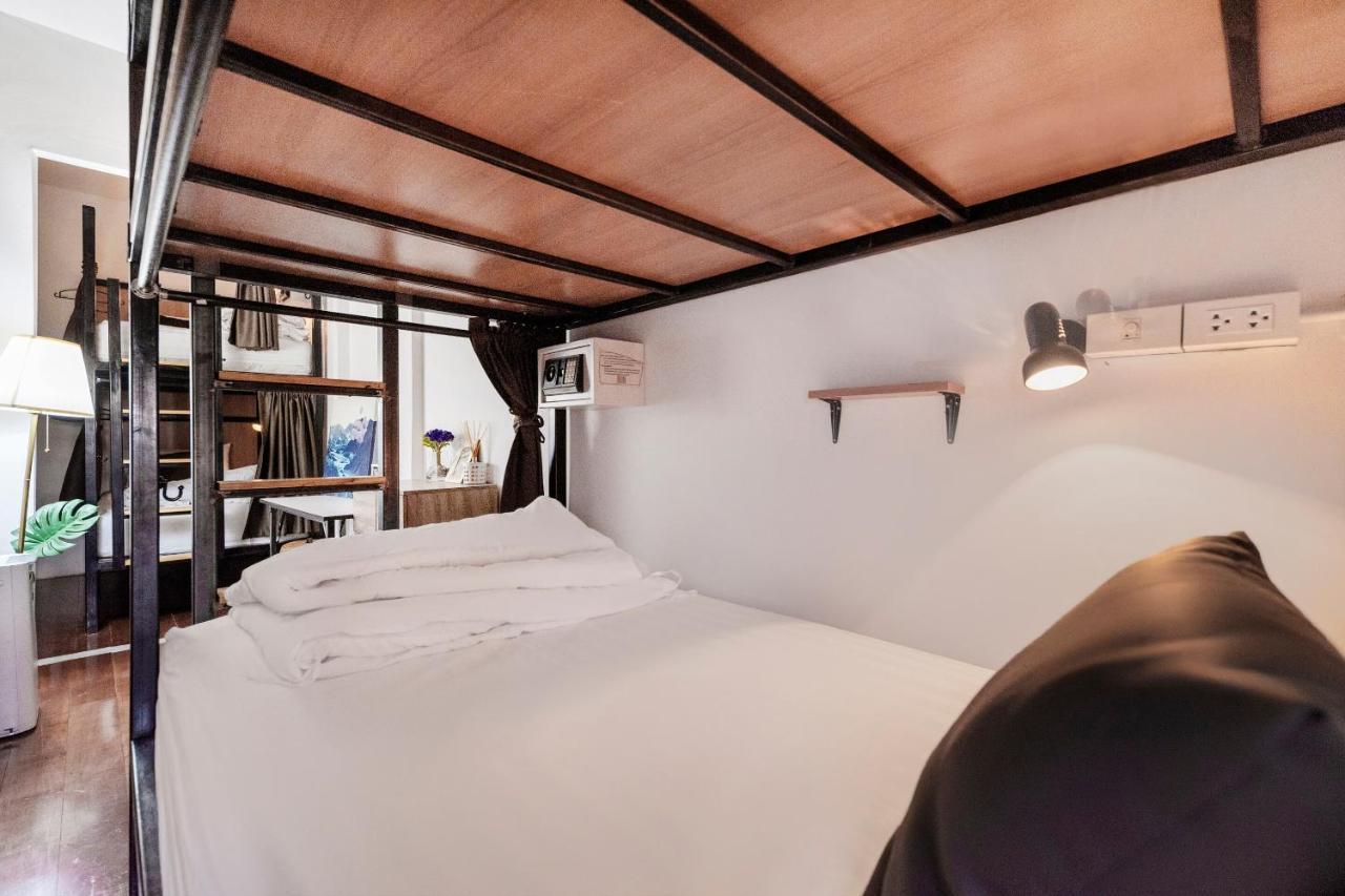 OYO 685 Am Bed Hostel Bangkok Buitenkant foto