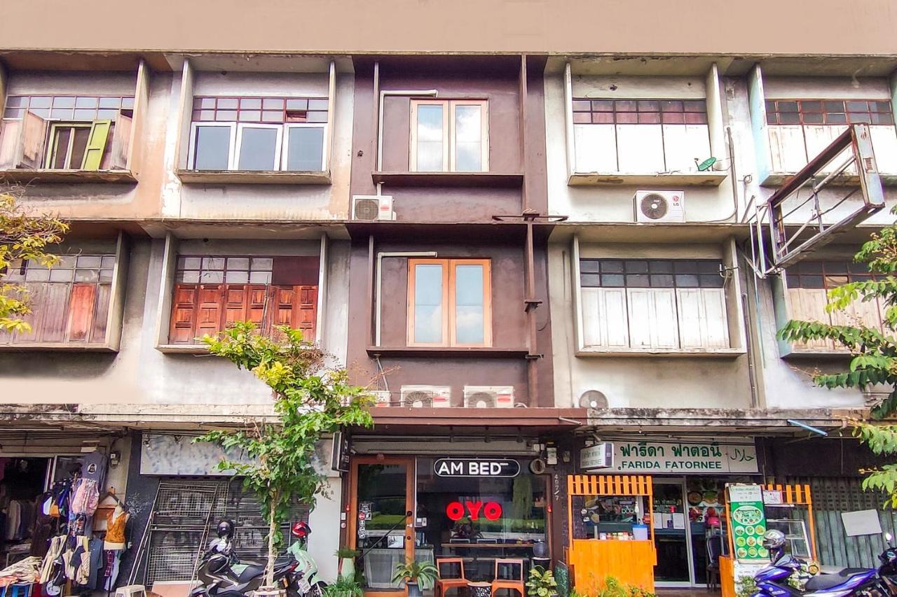 OYO 685 Am Bed Hostel Bangkok Buitenkant foto